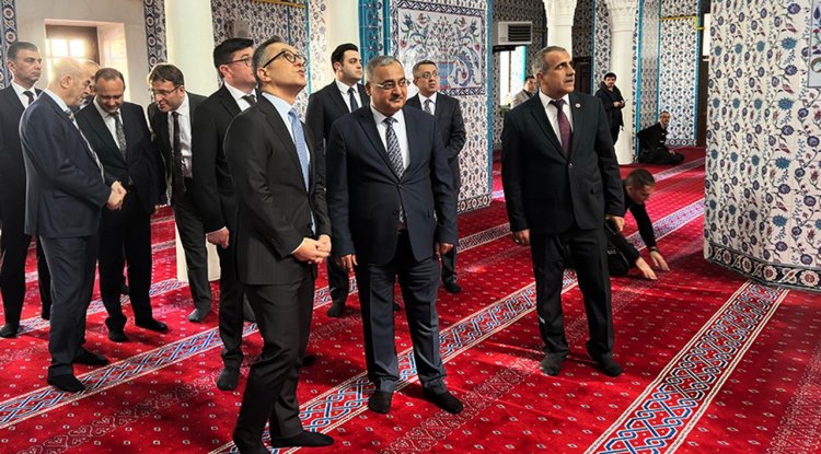 Azeri heyetten camilere ziyaret