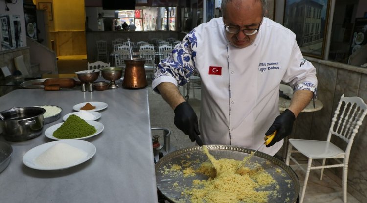 Kilis'in tescilli lezzeti "cennet çamuru" iftar sofralarını süslüyor