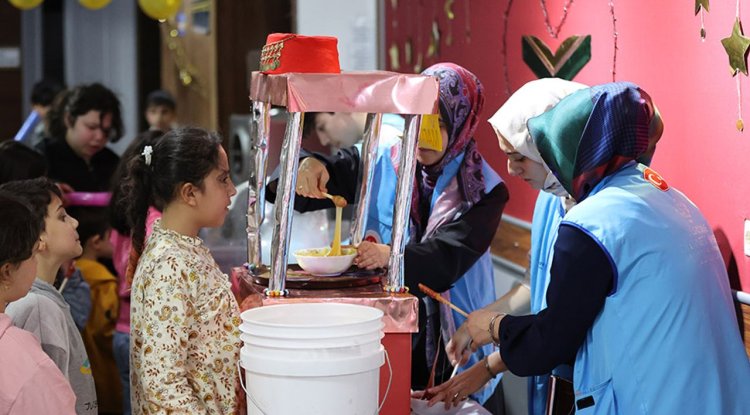 TDV Etimesgut Şubesi "Yetim Şenliği" programı düzenledi