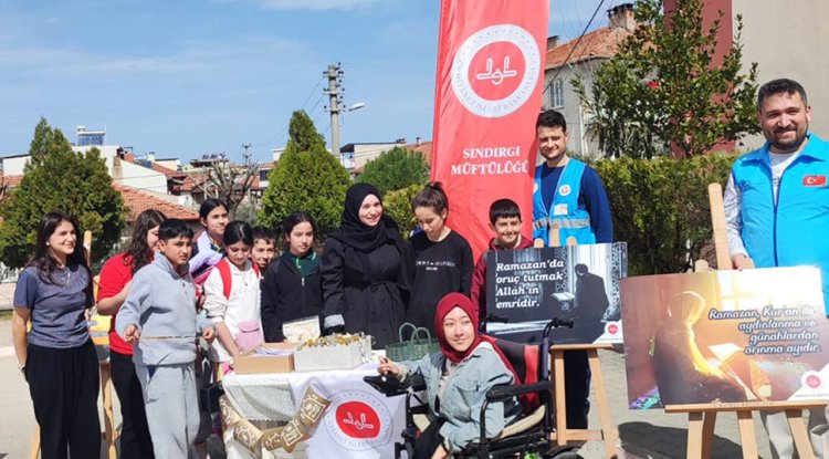 Sındırgı'daki okullarda "Ramazan Stantları" açıldı