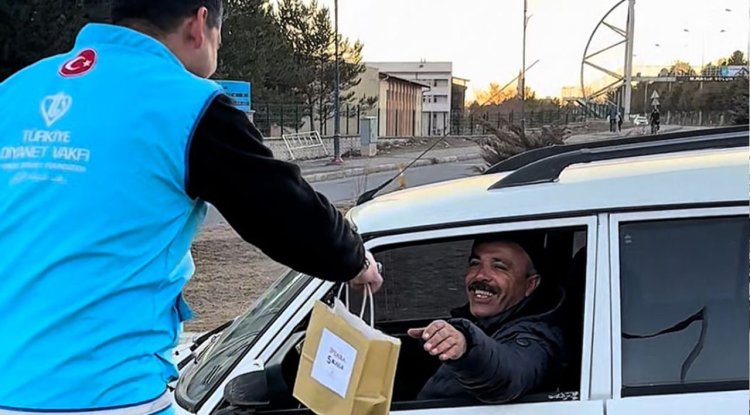 Zara Diyanet Gençlik ramazanda gönüllere dokunuyor