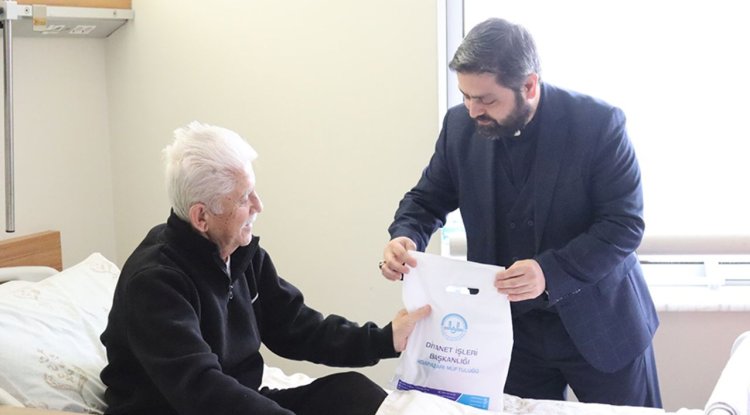 Adapazarı'nda hastaneye iyilik ziyareti