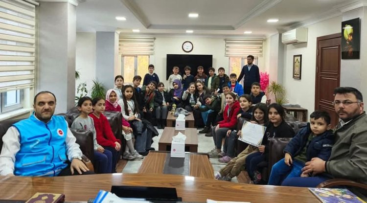 Kur’an Kursu öğrencilerinden anlamlı yardım