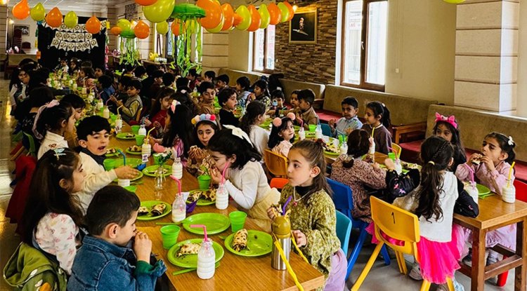 İpekyolu'nda minikler iftar sevinci yaşadı