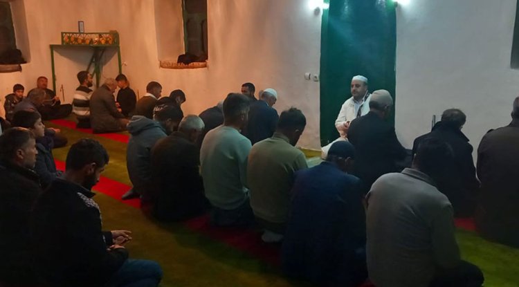 Hakkari'de ramazan irşat ekipleri köy köy dolaşıyor