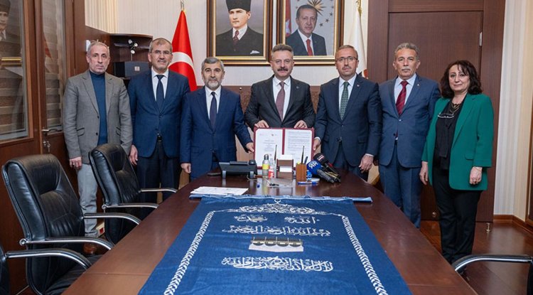 Eskişehir'de tarihi camiler için özel minber örtüleri hazırlanacak