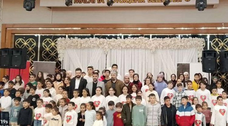 Yeşilyurt'ta yüzlerce genç iftarda bir araya geldi