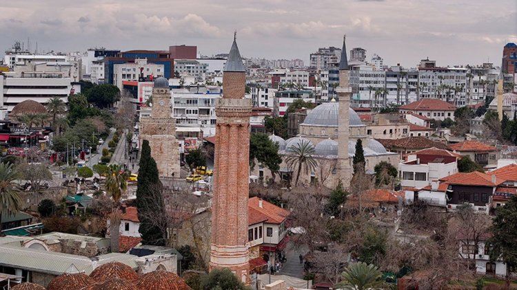 Her dönemden İslam eserine ev sahipliği yapan Antalya ramazana hazır