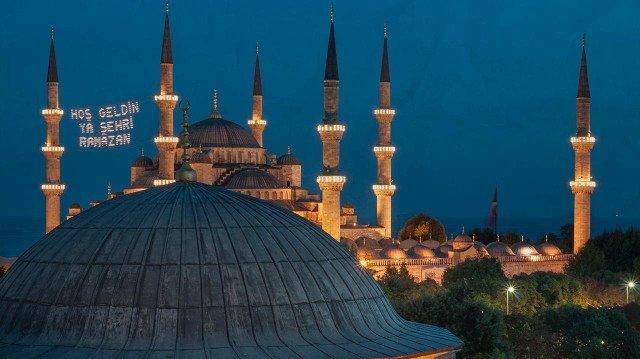 İstanbu'da bugün iftar ve sahur ne zaman? İstanbul imsakiyesine göre 8 Mart 2025 iftar ve sahur saatleri