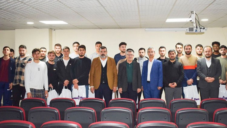Batman'da gençler iftarda buluştu