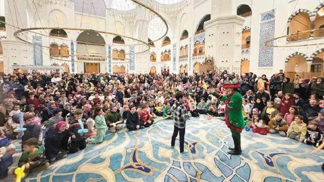 Çocuklar için Ramazan şenlikli geçiyor