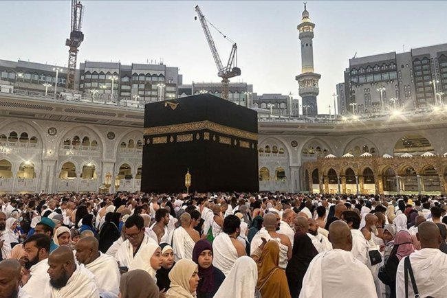 Ramazanda Mekke ve Medine'deki 2 mübarek mescidi 122 milyon Müslüman ziyaret etti