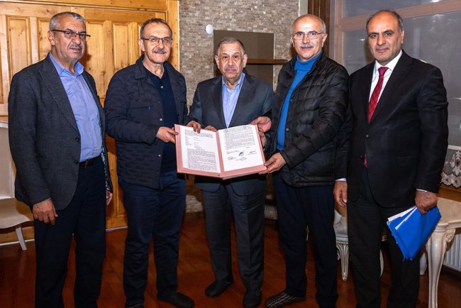 Depremde yıkılan cami Osmanlı mimarisi tarzında inşa edilecek