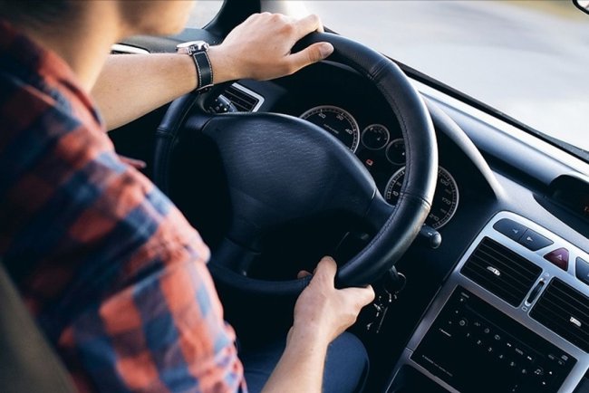 Emniyetten uzun yol sürücülerine "yol hipnozu" uyarısı