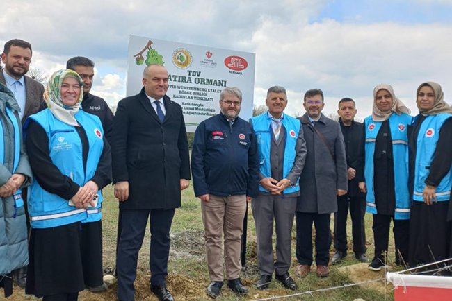 DİTİB gönüllü kadınlar 10 bin fidanı toprakla buluşturdu