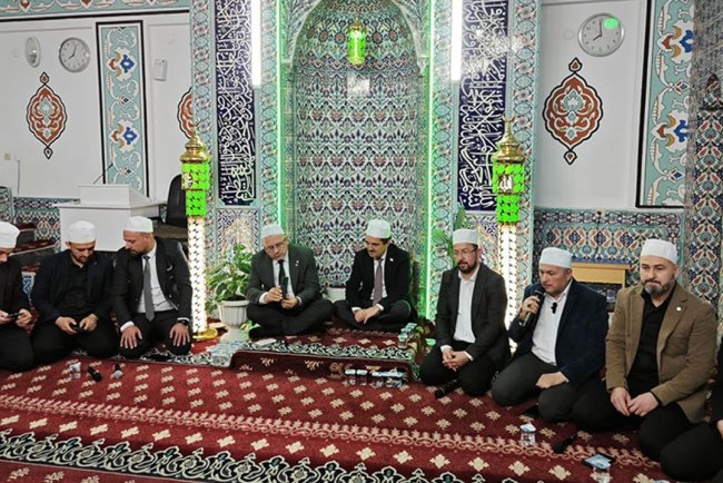 Düzce'de camide aile buluşması