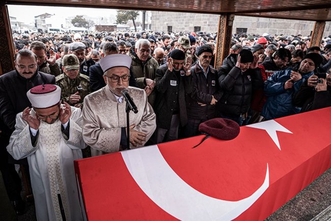 Naaşına 3 yıl sonra ulaşılan şehit Tokyürek, Erzurum'da toprağa verildi