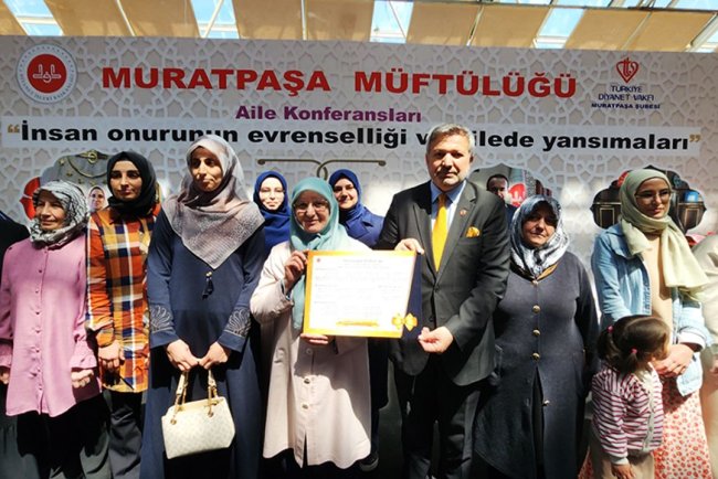 Antalya'da kadınlar umre için yarıştı