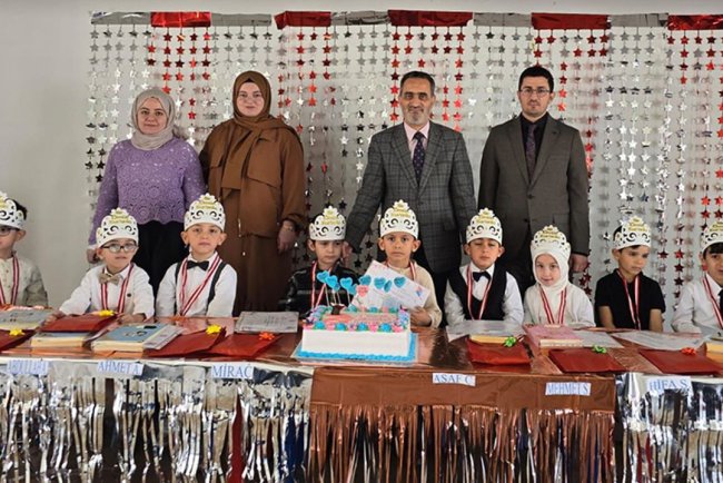 Erciş'te minikler Kur’an’a geçiş sevincini yaşadı