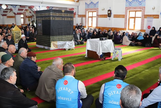 Sivas'ta 2025 Yılı Hac seminerleri başladı