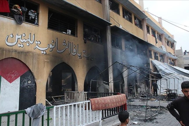 İşgalcilerin Gazze Şeridi'nin çeşitli yerlerine düzenlediği saldırılarda 16 Filistinli şehit oldu