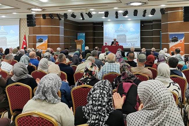 Kıbrıs'ta hacı adayları bilgilendirildi