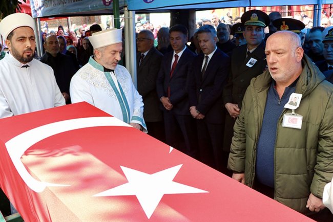 Şehit Piyade Uzman Onbaşı Day, Trabzon'da ebediyete uğurlandı