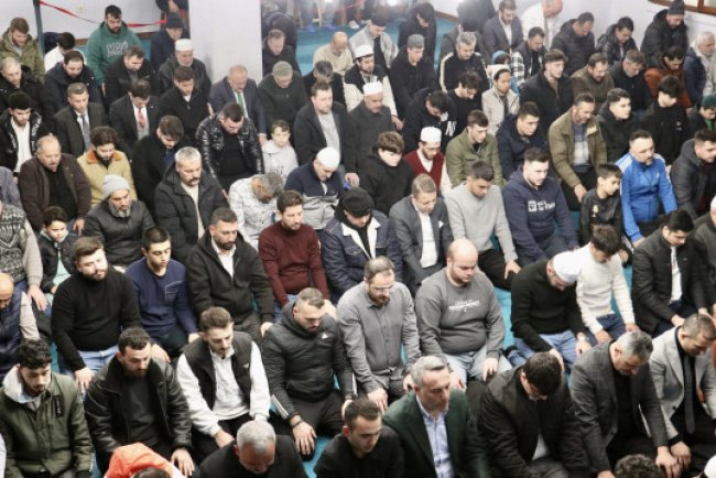 Cuma namazı vakitleri 25 Nisan 2025: Ankara, İzmir, İstanbul'da cuma namazı saat kaçta? Diyanet ezan vakitleri