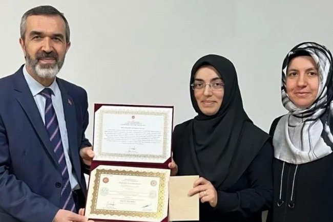 Anneliği hafızlıkla taçlandırdı