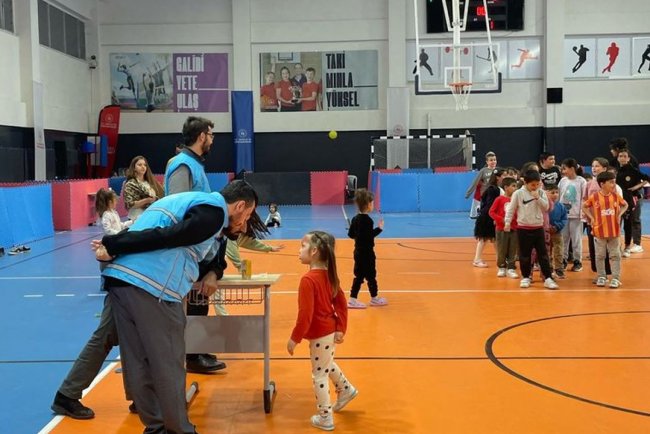 İstanbul'da deprem sonrası TDV gönüllüleri sahaya indi