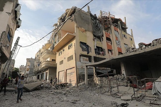 İşgalcilerin Gazze'ye düzenlediği saldırılarda 12 Filistinli şehit oldu