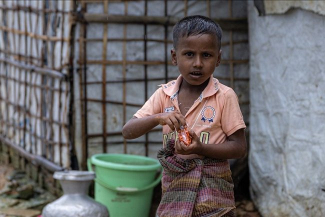 Bangladeş'ten, Arakanlı Müslümanlar için insani yardım koridoru açılmasına "şartlı" izin