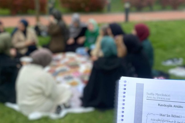 Kampüste Bir Ahlak Hareketi