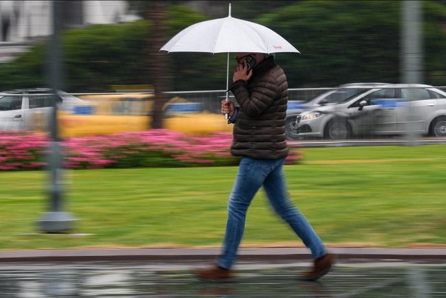 İzmir, Muğla ve Aydın için kuvvetli gök gürültülü sağanak uyarısı