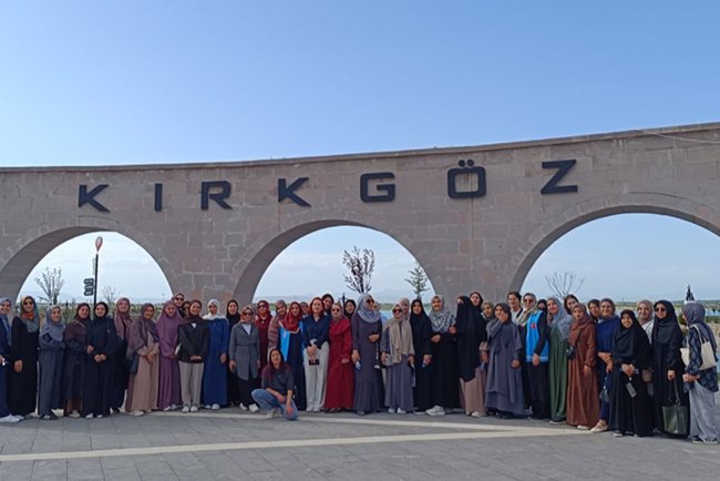 Gençler tarih ve maneviyat yolculuğuna çıktı