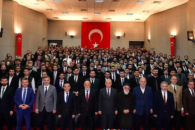 Trabzon'da genç din görevlileri vizyon çizdi