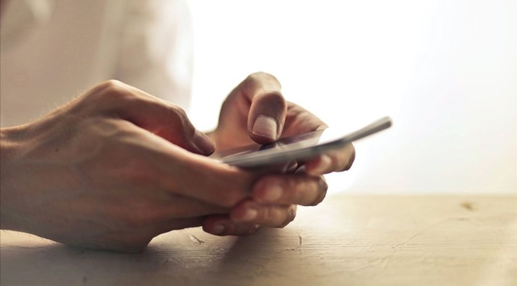 İnternete cep telefonundan bağlananların oranı yüzde 96,9'u buldu