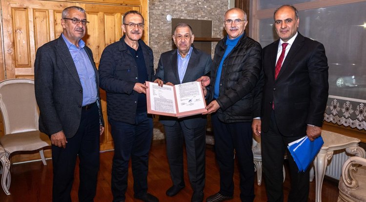 Depremde yıkılan cami Osmanlı mimarisi tarzında inşa edilecek