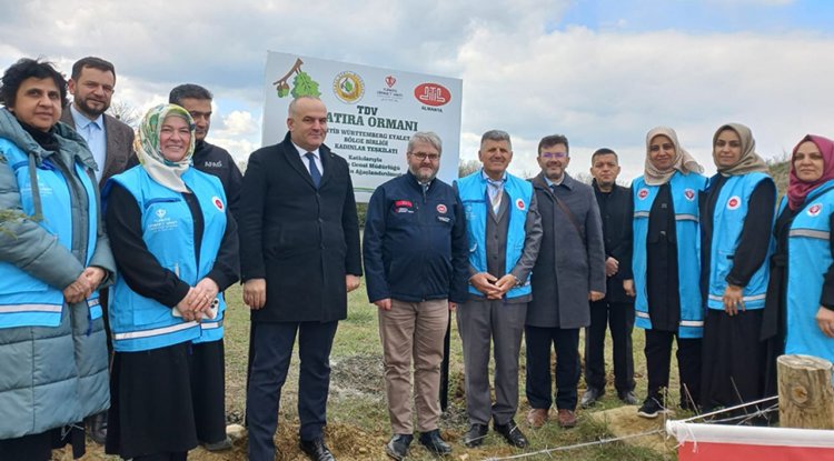 DİTİB gönüllü kadınlar 10 bin fidanı toprakla buluşturdu