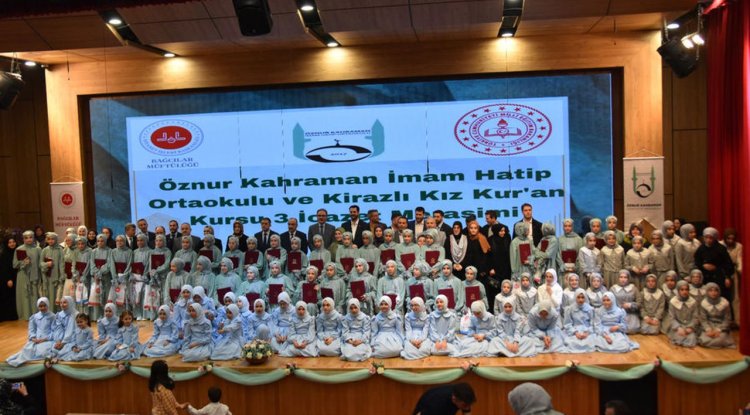 Bağcılar'da 37 hafız taç giydi