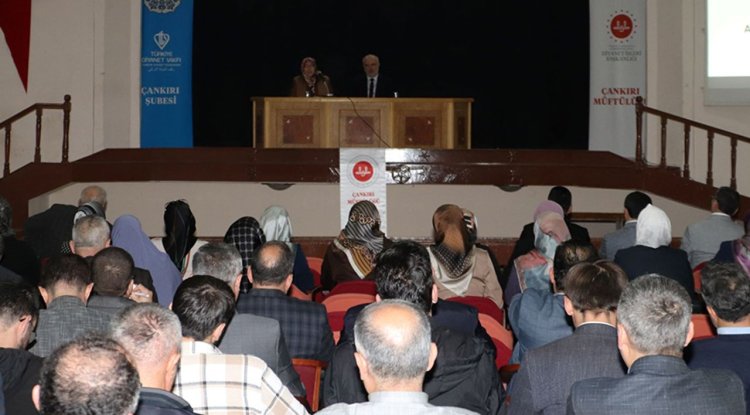 "Dijital Çağda İmamlık ve Dijital Bağımlılık" semineri düzenlendi