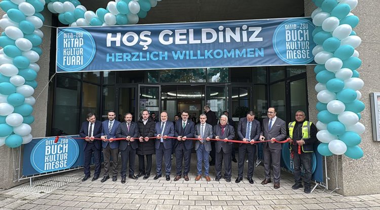 Almanya'da "3. Kitap ve Kültür Fuarı" açıldı