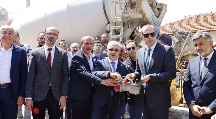 Tavas'ta 4-6 Yaş Kur'an Kursu'nun temeli dualarla atıldı