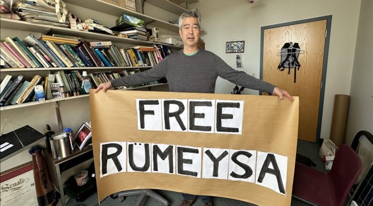 ABD’li Profesör, tutuklu Türk öğrenci Rümeysa Öztürk için açlık grevine başladı