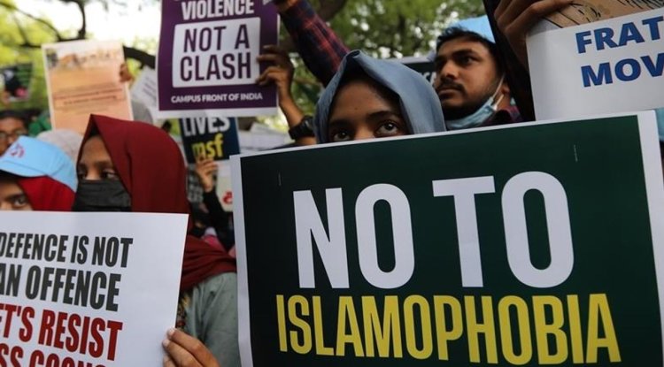 Avrupa'da 2024'te Müslüman karşıtı vakaların yüzde 80,03'ü hükümet politikalarından kaynaklandı