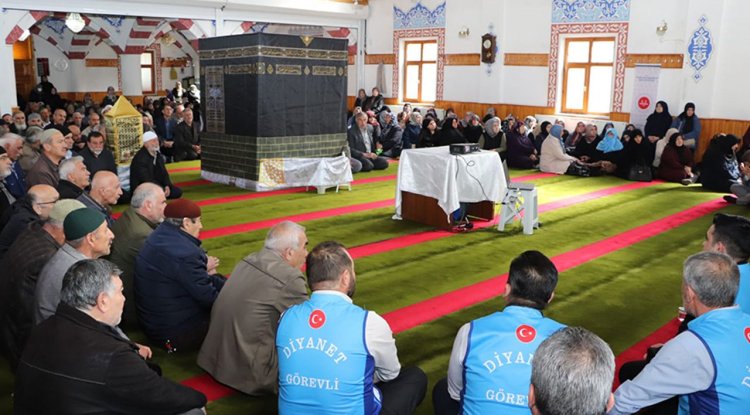 Sivas'ta 2025 Yılı Hac seminerleri başladı
