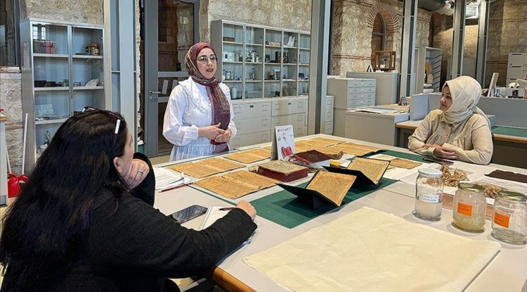 Rami Kütüphanesi'nde konservasyon teknikleri atölyesi düzenlendi