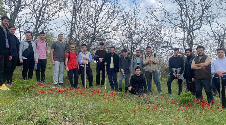 Malkara'da gençler doğa yürüyüşünde bir araya geldi