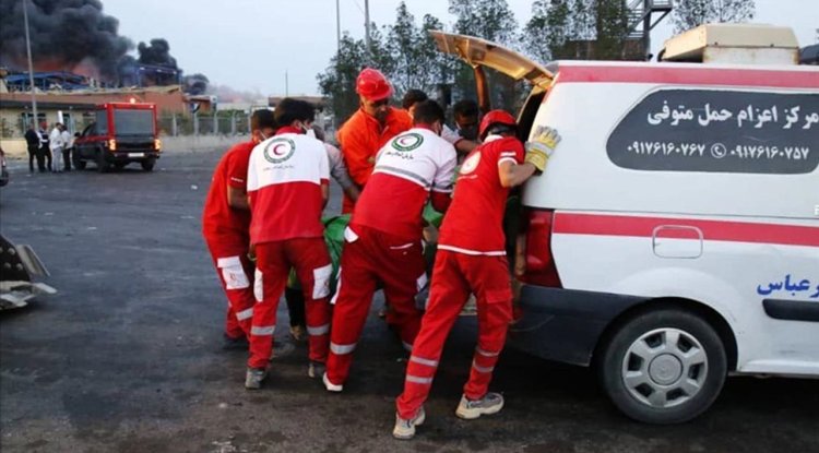 İran'ın Bender Abbas Limanı'ndaki patlamada can kaybı 25'e yükseldi