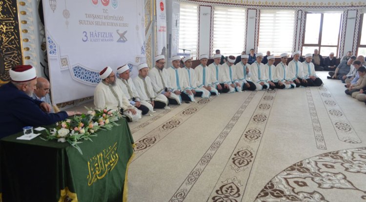 Tavşanlı'da hafızlar icazet aldı